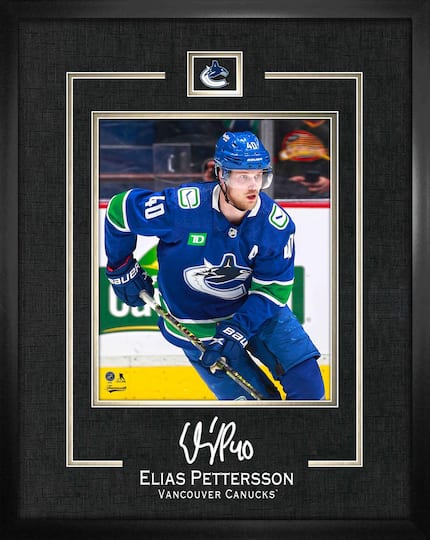 Elias Pettersson 16" x 20" Replica Signature Frame Canucks